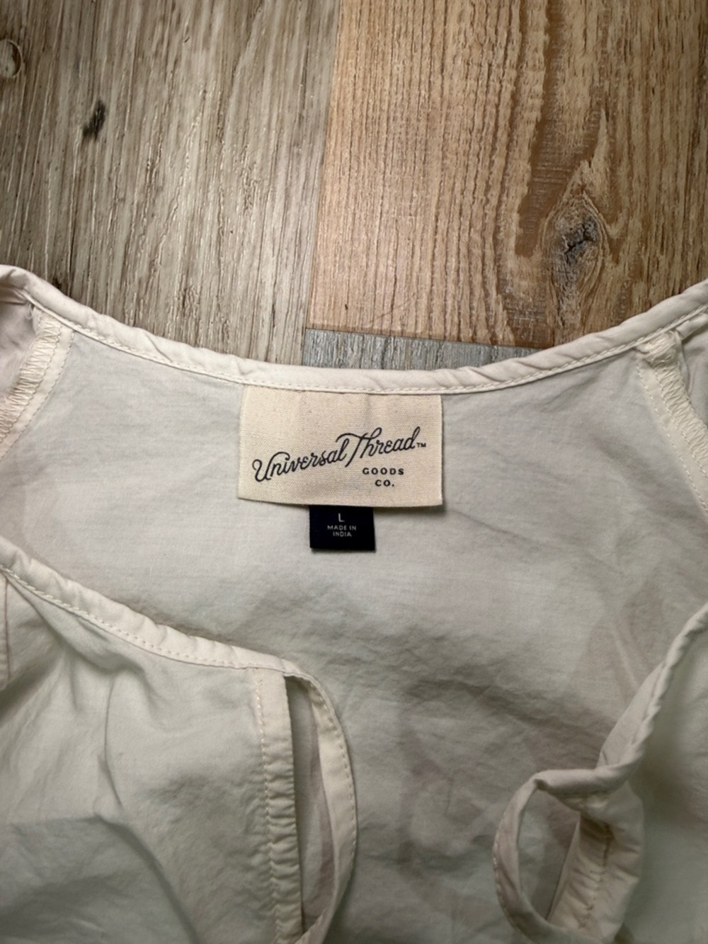Universal Thread White Cropped Peasant Top with Mauve Sleeve Embroidery - Picture 2 of 4